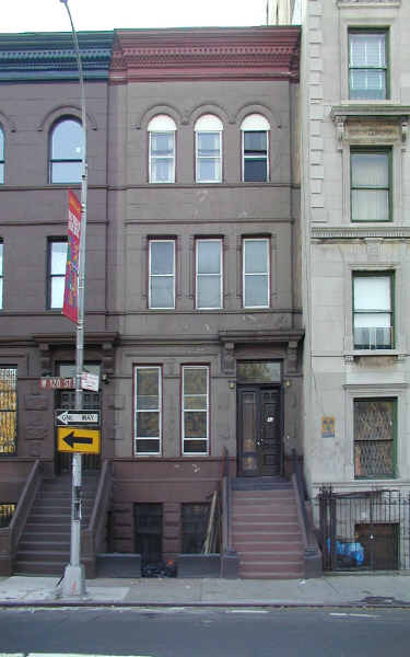 40 W 120th St in New York, NY - Building Photo