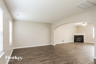 5 Stepney Ct in Durham, NC - Building Photo - Building Photo