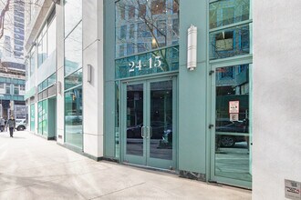 View 59 in Long Island City, NY - Foto de edificio - Building Photo