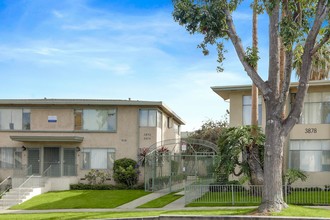 3872-3878 Potomac in Los Angeles, CA - Foto de edificio - Building Photo