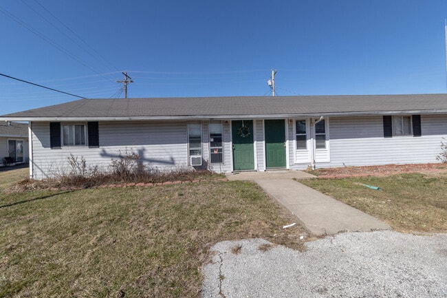 7401 N Moberly Dr in Columbia, MO - Building Photo - Building Photo