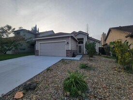 9316 Caulfield Dr in Elk Grove, CA - Building Photo