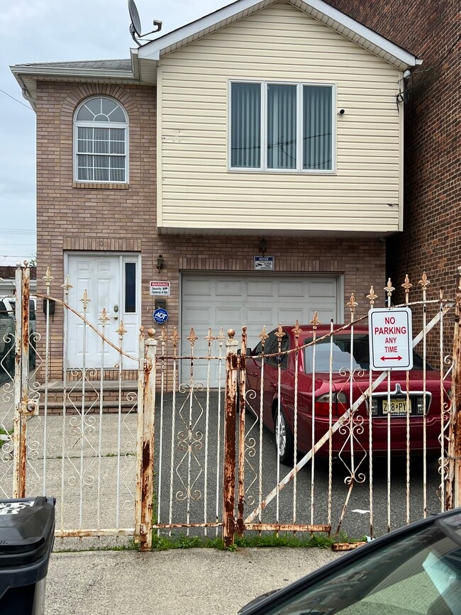 101 Parker St, Unit 1 st Floor