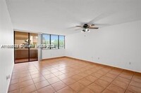 10400 SW 108th Ave in Miami, FL - Building Photo - Building Photo