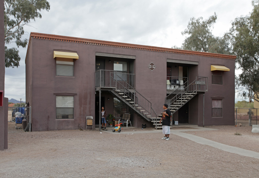 1225-1231 E Milton Rd in Tucson, AZ - Building Photo