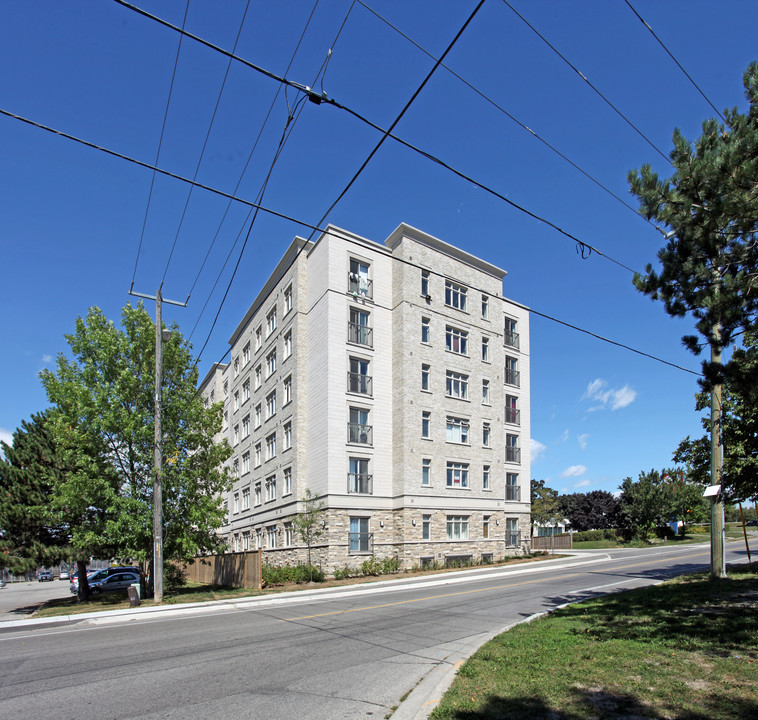 Hubbard Station in Ajax, ON - Building Photo