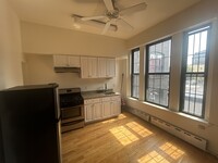 258 E 138th St, Unit 3 in Bronx, NY - Building Photo - Building Photo