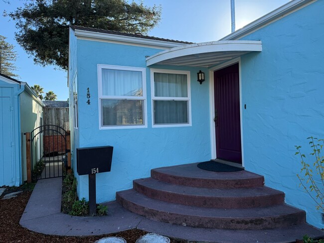 154 Hammond Ave in Santa Cruz, CA - Building Photo - Building Photo