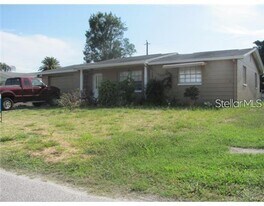 3445 Wiltshire Dr in Holiday, FL - Building Photo