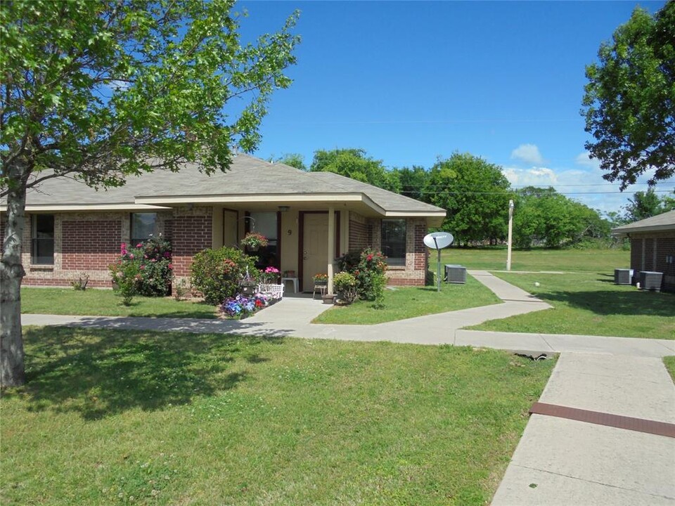 1000 League St S in Sulphur Springs, TX - Foto de edificio