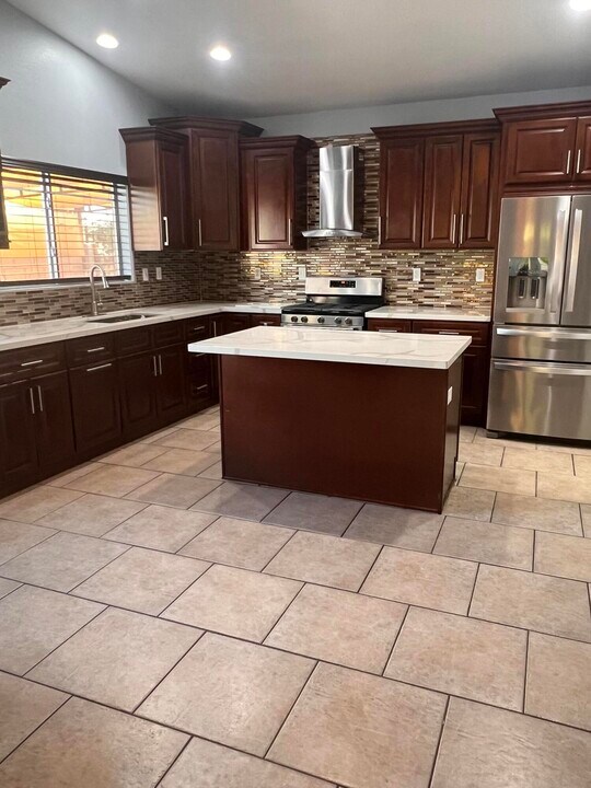 83144 Albion Dr in Indio, CA - Building Photo