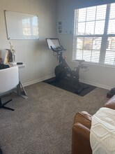 1726 Rocky Rise in San Antonio, TX - Foto de edificio - Building Photo