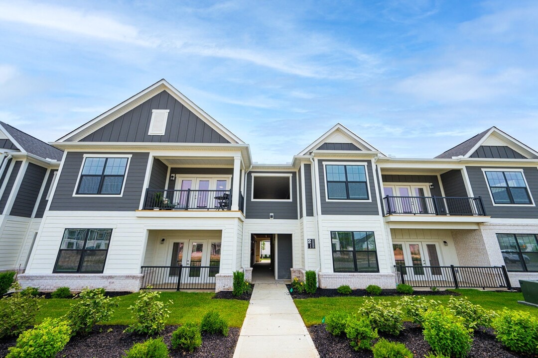 Meadows at Sunbury in Sunbury, OH - Building Photo