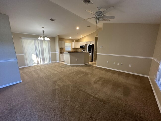 2901-2933 33rd St SW in Lehigh Acres, FL - Building Photo - Building Photo