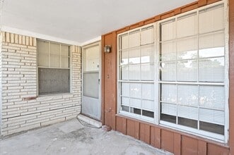 314 Empress Dr in Houston, TX - Foto de edificio - Building Photo
