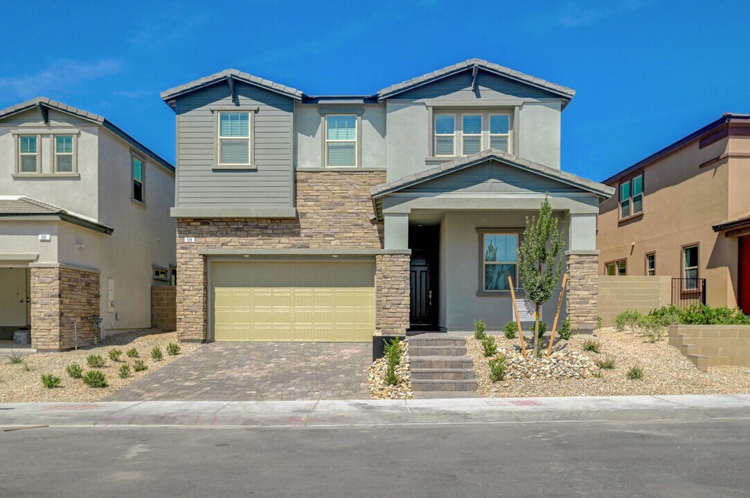 599 Clover Bar Ln in Las Vegas, NV - Building Photo