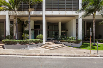 Harbor Square in Honolulu, HI - Foto de edificio - Building Photo