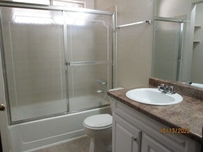 3140-42-44-46 Wentworth Dr in Stockton, CA - Building Photo - Building Photo