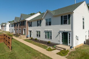 Johnson Green in Louisville, KY - Building Photo