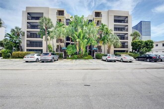 520 Orton Ave, Unit 204 in Fort Lauderdale, FL - Building Photo - Building Photo