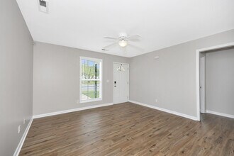 800 Linwood Dr NW in Huntsville, AL - Building Photo - Building Photo