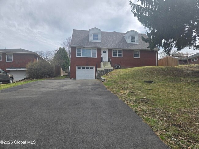 86 Hackett Blvd in Albany, NY - Building Photo - Building Photo