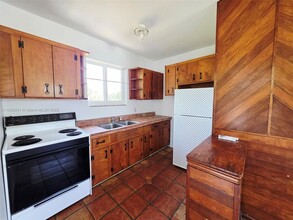 524 Hampton Rd in West Palm Beach, FL - Building Photo - Building Photo