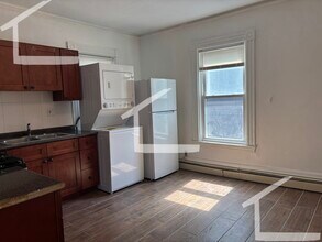 26 Armington St, Unit 2 in Boston, MA - Building Photo - Building Photo
