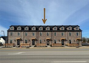 5906 S Bellview Rd in Rogers, AR - Building Photo