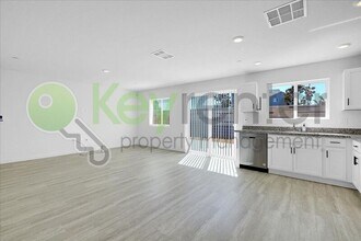 2129 Shady Tree Cir in Roseville, CA - Building Photo - Building Photo