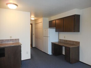 417 SE 6th Ave in Albany, OR - Building Photo - Building Photo