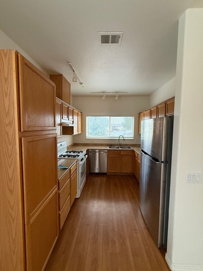 property at 3969 Kettle Rock Dr