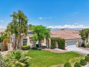 41 Calleda Norte in Rancho Mirage, CA - Building Photo - Building Photo