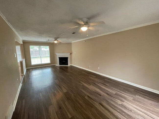 7472 Creekside Dr in Olive Branch, MS - Building Photo - Building Photo