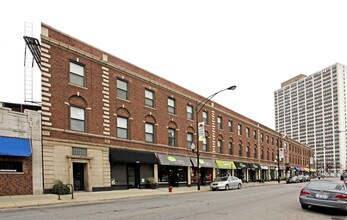 Graceway Corners in Chicago, IL - Foto de edificio - Building Photo