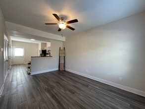 2005 Willow Dr in Richmond, KY - Foto de edificio - Interior Photo