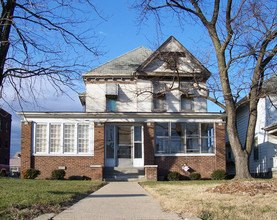 3612 E Washington St in Indianapolis, IN - Foto de edificio - Building Photo