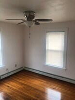 26-2 Cooper St, Unit Cooper in North Providence, RI - Building Photo