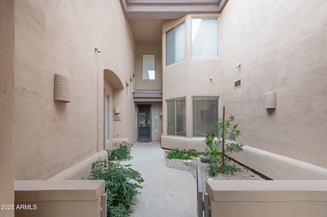 16420 N Thompson Peak Pkwy in Scottsdale, AZ - Building Photo - Building Photo