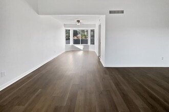 1905 E Hearn Rd in Phoenix, AZ - Building Photo - Building Photo