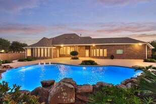 20806 E Cameron Ridge Dr in Cypress, TX - Building Photo