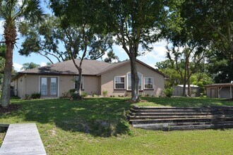 26 Ocale Way S in Summerfield, FL - Building Photo - Building Photo