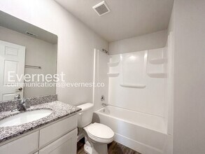 33 Peninsula Ln in Palm Coast, FL - Foto de edificio - Building Photo
