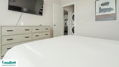 15950 Chase Hill Blvd, Unit 8407 in San Antonio, TX - Foto de edificio - Building Photo