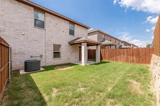 722 Rolling Terrace Cir in Granbury, TX - Building Photo - Building Photo