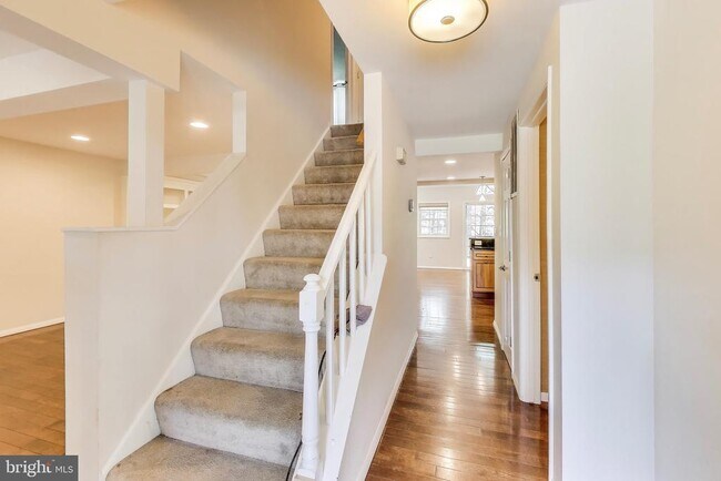 property at 1337 Crockett Ln