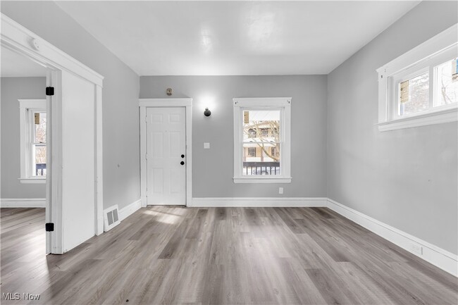 property at 2786 E 127th St