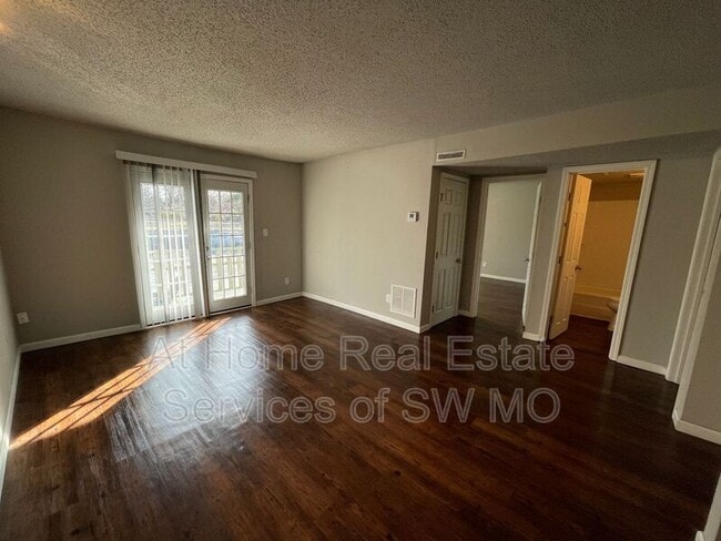 712 E Sunshine in Springfield, MO - Building Photo - Building Photo