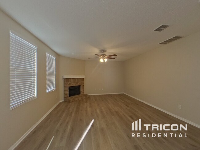 5009 River Rock Blvd in Fort Worth, TX - Building Photo - Building Photo