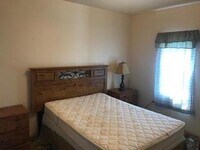 308 E Spruce St photo'